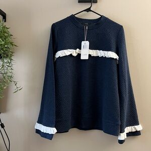 NWT LUMIÉ Women’s Navy Ruffle Trim Pullover Sweatshirt (Size M)